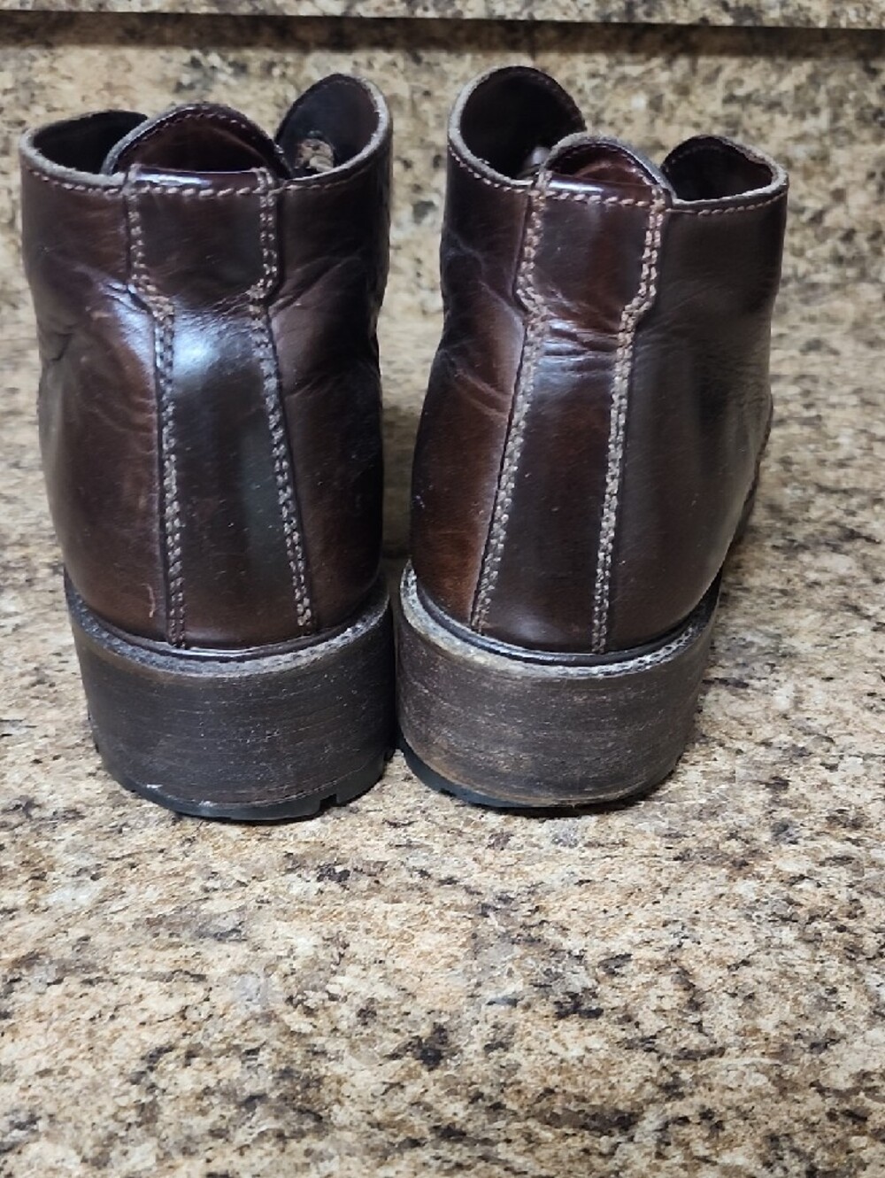 Vintage Leather Ankle Boots - Classic Casual Style - Picture 5 of 11